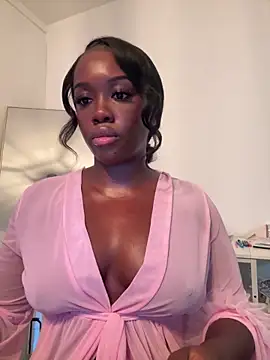 Snapshot of icelyne_2001 chatting on February 27, 2026, 9:03 pm icelyne 2001 online show from February 27, 2026, 9:03 pm