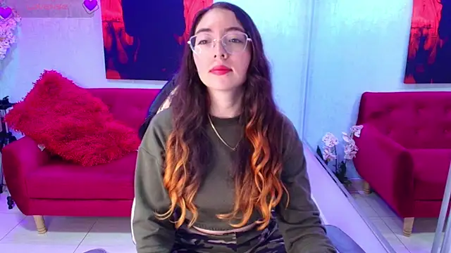 Snapshot of Veronica_miiller chatting on February 26, 2026, 12:49 pm Veronica miiller online show from February 26, 2026, 12:49 pm