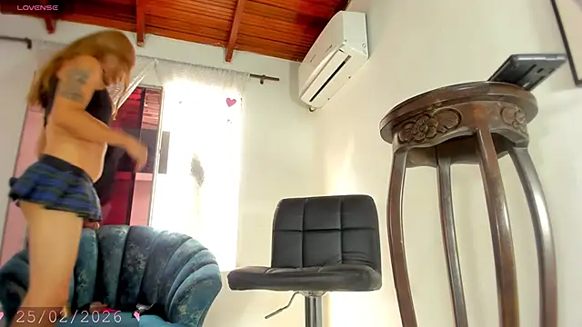 Snapshot of dulce_y_Jhoselin chatting on February 25, 2026, 8:30 pm dulce y Jhoselin online show from February 25, 2026, 8:30 pm