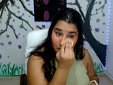 Im May  online show from February 28, 2026, 1:49 am