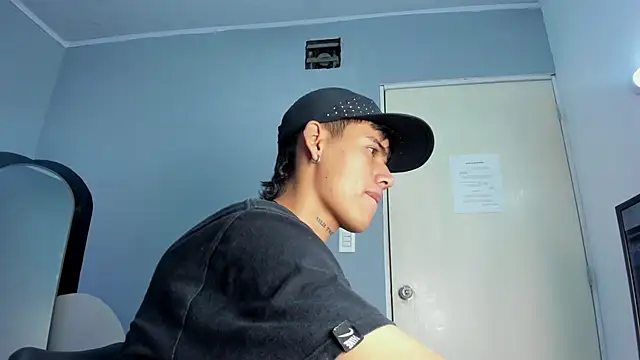 Snapshot of Astaroth_Grigori chatting on January 18, 2026, 1:58 pm Astaroth Grigori online show from January 18, 2026, 1:58 pm