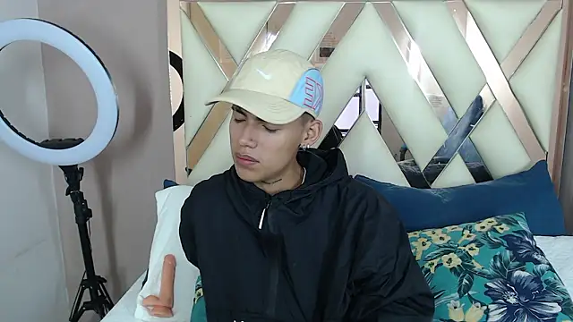 Snapshot of Astaroth_Grigori chatting on February 22, 2026, 3:57 pm Astaroth Grigori online show from February 22, 2026, 3:57 pm