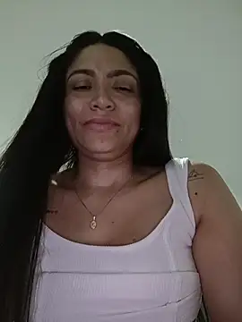 Snapshot of Ina_Jody_ chatting on February 13, 2026, 6:46 am Ina Jody online show from February 13, 2026, 6:46 am