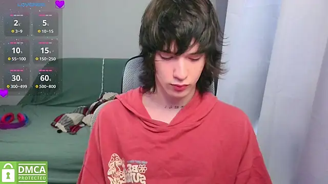 LeonBoykisser online show from July 17, 2026, 9:28 am