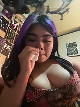 pinkybombon online show from May 19, 2026, 9:00 pm