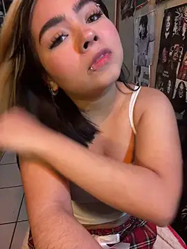 pinkybombon online show from February 26, 2026, 10:43 pm