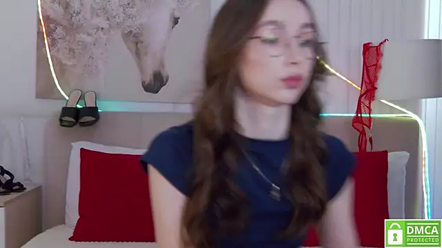 Emily Simon online show from April 24, 2026, 5:09 am