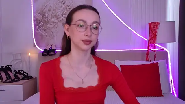 Snapshot of Emily_Simon chatting on May 25, 2026, 5:07 am Emily Simon online show from May 25, 2026, 5:07 am