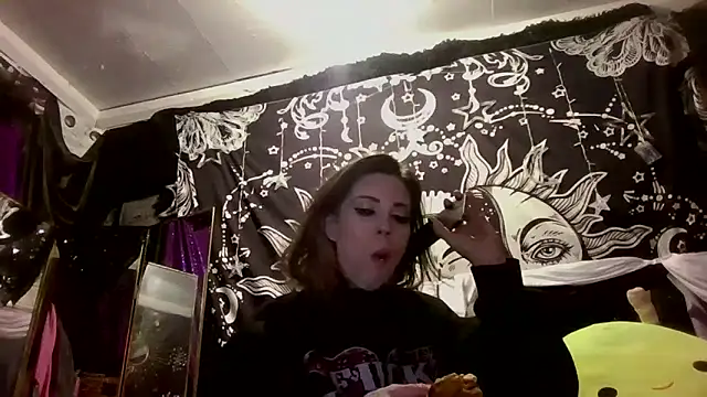 allymoon1369 online show from March 5, 2026, 12:24 pm