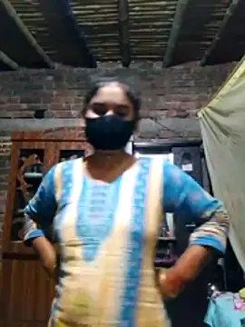 Hot Sweeti online show from March 24, 2026, 10:32 pm