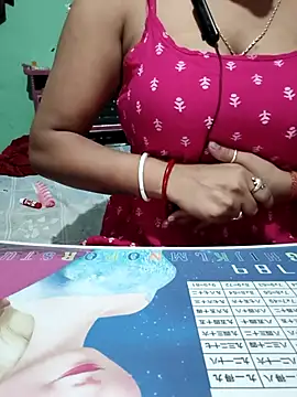 Snapshot of Misty_4666 chatting on February 16, 2026, 10:29 pm Misty 4666 online show from February 16, 2026, 10:29 pm