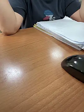 Donna9696 online show from April 17, 2026, 12:57 am