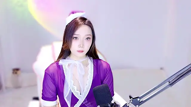 Snapshot of luna-168 chatting on February 4, 2026, 11:49 am luna-168 online show from February 4, 2026, 11:49 am