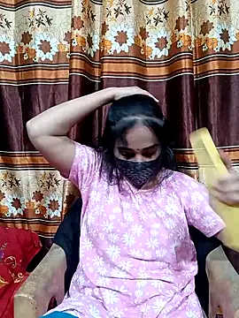 Snapshot of Red-Bird2 chatting on February 19, 2026, 2:52 am Red-Bird2 online show from February 19, 2026, 2:52 am