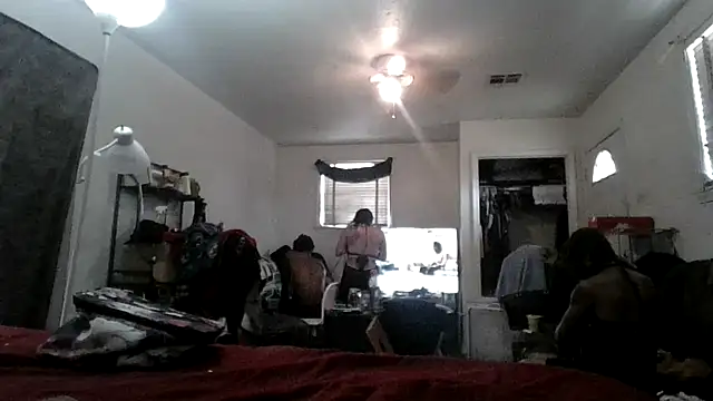 LadySn0w26 online show from July 28, 2026, 8:52 pm