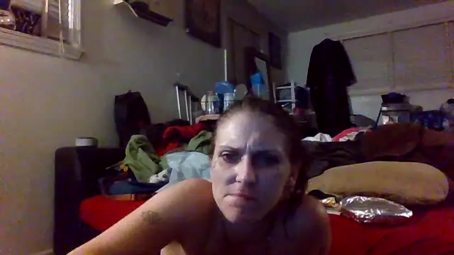 LadySn0w26 online show from May 13, 2026, 2:18 am