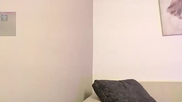 chloe peach  online show from April 9, 2026, 12:00 pm