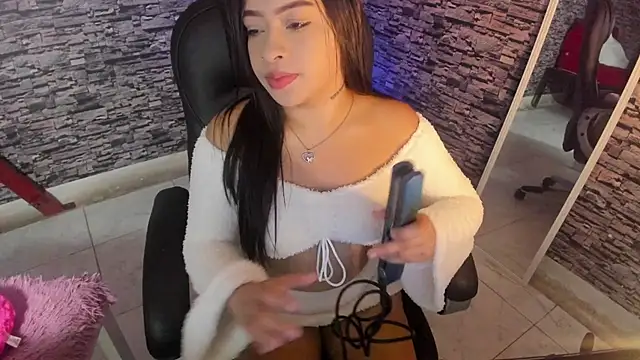 Saschaa Doll online show from February 24, 2026, 3:40 am