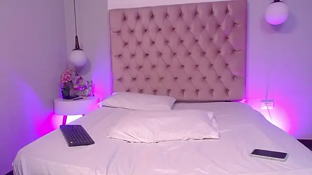 Kiri Black  online show from February 7, 2026, 4:09 am