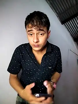 Snapshot of attractive-sexx chatting on February 2, 2026, 3:00 pm attractive-sexx online show from February 2, 2026, 3:00 pm