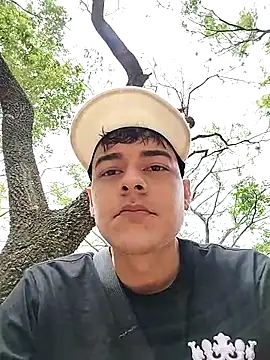 attractive-sexx online show from April 9, 2026, 3:07 pm