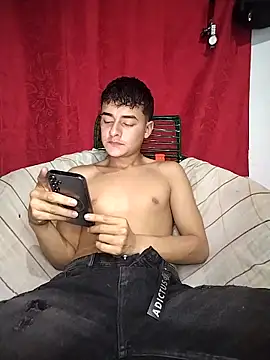 Snapshot of attractive-sexx chatting on February 7, 2026, 2:08 am attractive-sexx online show from February 7, 2026, 2:08 am