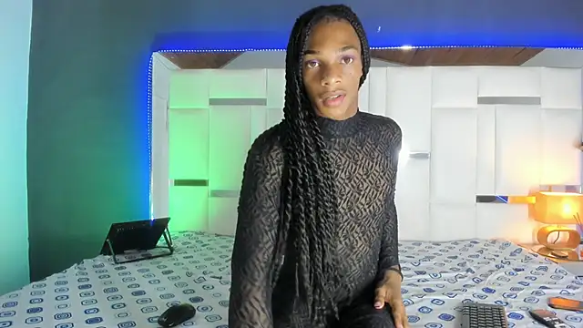 Hilaryguzman online show from January 15, 2026, 1:58 pm