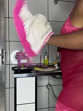 CacauShow01 online show from February 24, 2026, 5:14 pm