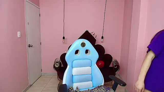 Snapshot of Ashley_benson_x chatting on February 26, 2026, 9:48 pm Ashley benson x online show from February 26, 2026, 9:48 pm