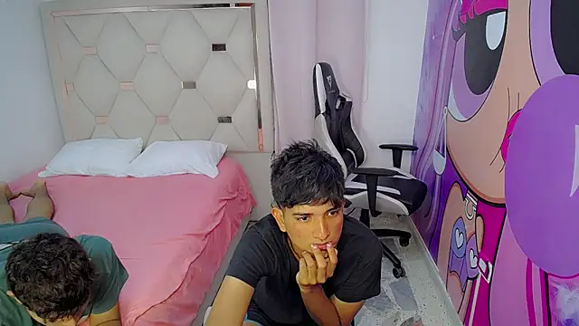 Maxwell boys online show from February 15, 2026, 3:07 am