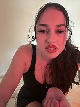 claraaaa06 online show from February 10, 2026, 10:20 pm