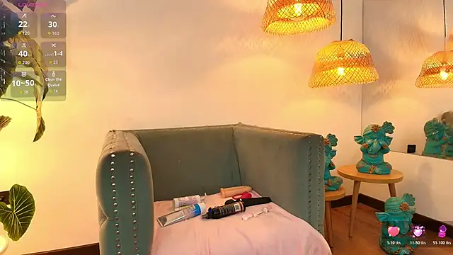 ShadowLune online show from February 12, 2026, 7:35 pm