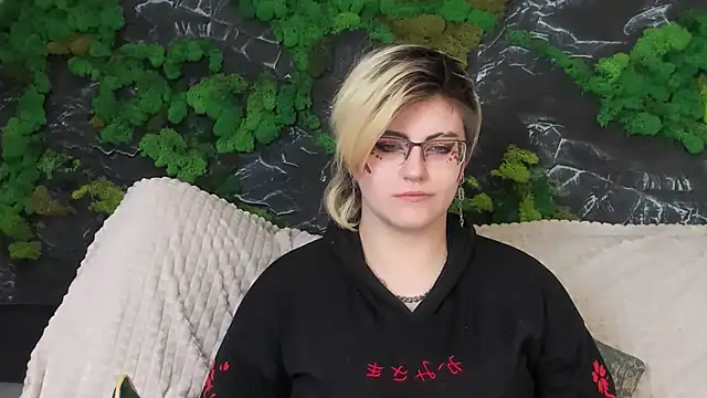 Snapshot of ABSI_GLITCH chatting on February 19, 2026, 10:34 am ABSI GLITCH online show from February 19, 2026, 10:34 am