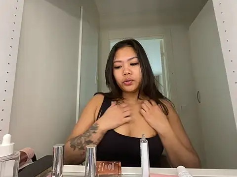 TitiTinyThai online show from March 26, 2026, 10:13 am