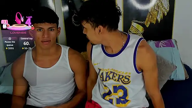 Stiven And CalvinHots online show from January 18, 2026, 4:27 am