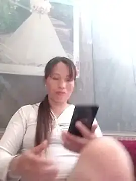 Gummiesu online show from May 21, 2026, 4:54 am