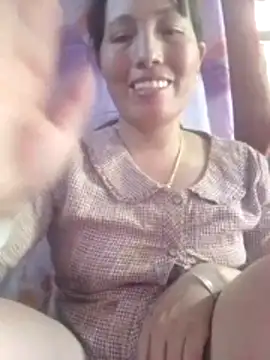 Gummiesu online show from April 9, 2026, 6:19 am