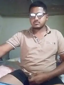 Snapshot of mandigonwe chatting on January 15, 2026, 6:17 am mandigonwe online show from January 15, 2026, 6:17 am