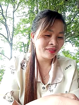 Bling sexy online show from March 25, 2026, 5:18 am