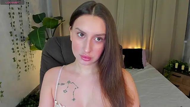 Celine Coello online show from March 24, 2026, 4:01 am