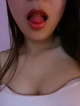 Snapshot of MySweet9x chatting on February 23, 2026, 2:28 pm MySweet9x online show from February 23, 2026, 2:28 pm