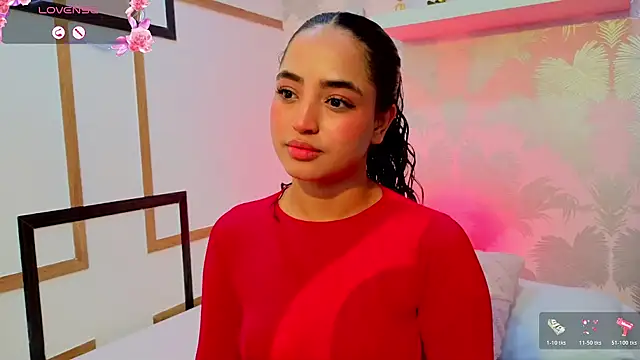 Snapshot of Emma_Thompssonn chatting on July 20, 2026, 12:07 pm Emma Thompssonn online show from July 20, 2026, 12:07 pm