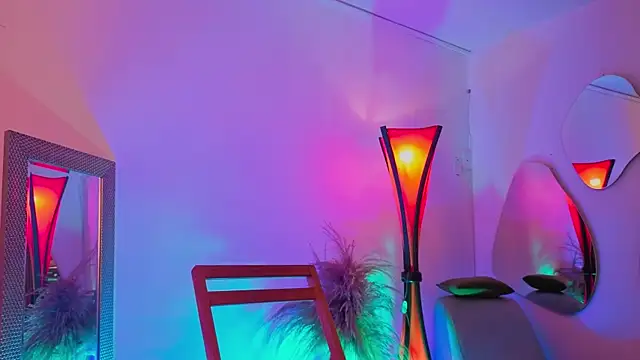 fransheskarossi online show from May 9, 2026, 11:46 am