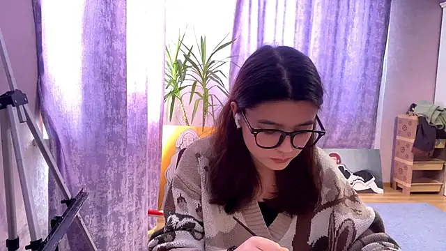 Snapshot of SaintMari chatting on February 4, 2026, 12:11 pm SaintMari online show from February 4, 2026, 12:11 pm