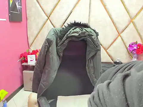 Sarah Boobs  online show from February 3, 2026, 3:04 am