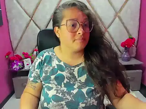 Sarah Boobs  online show from April 18, 2026, 3:31 am