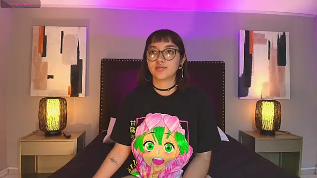 Violett Prince1 online show from January 16, 2026, 12:09 pm