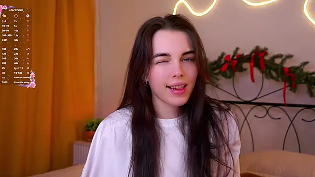 Snapshot of MirnaTellado chatting on March 3, 2026, 7:10 pm MirnaTellado online show from March 3, 2026, 7:10 pm