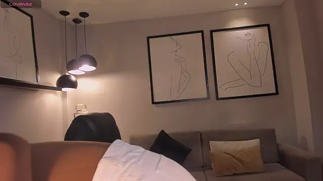 Snapshot of BellaThompsonX chatting on February 12, 2026, 3:50 am BellaThompsonX online show from February 12, 2026, 3:50 am