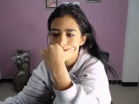 luisandri  online show from January 16, 2026, 11:14 am